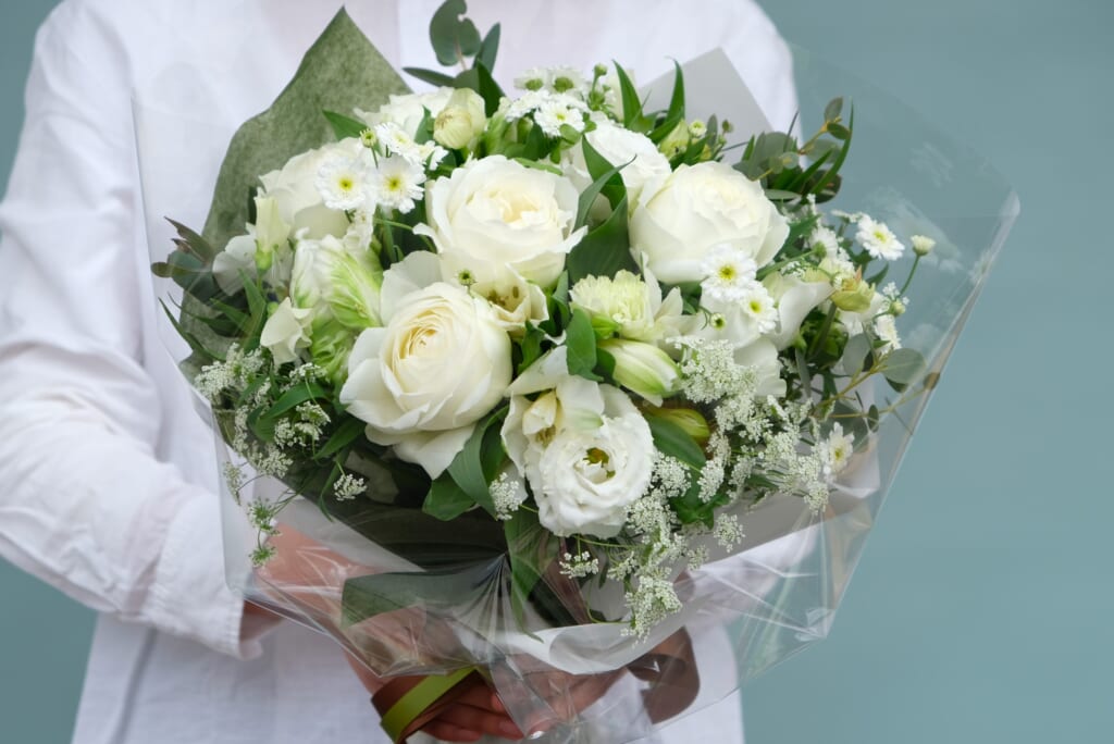 white_bouquet_10000